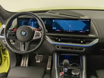BMW XM Navi PaAS KomfZg DAB AHK 360  Navi PaAS KomfZ