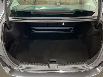 MERCEDES-BENZ E 200 AVANTGARDE DIGITAL Memory Ambi TotW 360