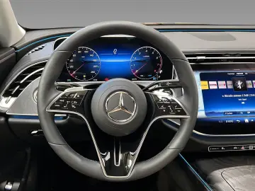 MERCEDES-BENZ E 200 AVANTGARDE DIGITAL Memory Ambi TotW 360