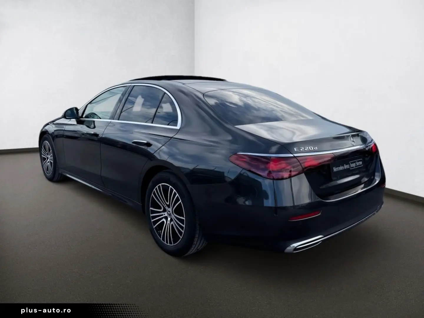 MERCEDES-BENZ E 220 d Avantgarde Pano Standhzg DISTR&hellip;