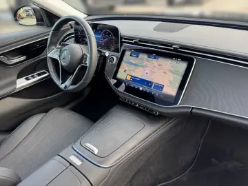 MERCEDES-BENZ E 220 d Avantgarde Pano Standhzg DISTR&hellip;