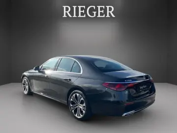 MERCEDES-BENZ E 200 Avantgarde 360  4xSHZ Digital Li…