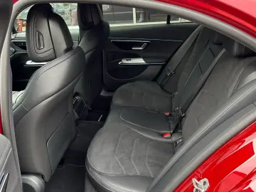 MERCEDES-BENZ E 300 de AMG Line Night Airmatic 360 -…