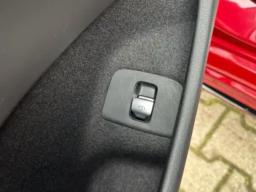 MERCEDES-BENZ E 300 de AMG Line Night Airmatic 360 -…