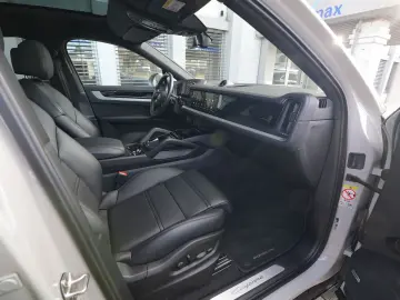 PORSCHE E-Hybrid Coupé INNODRIV-PANO-SPORTABGAS-21SYPDER