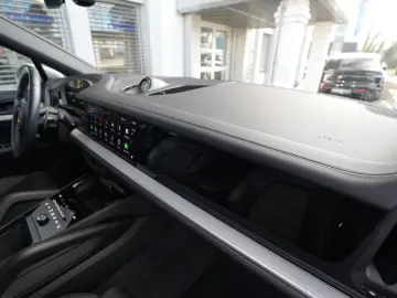 PORSCHE E-Hybrid Coupé INNODRIV-PANO-SPORTABGAS-21SYPDER