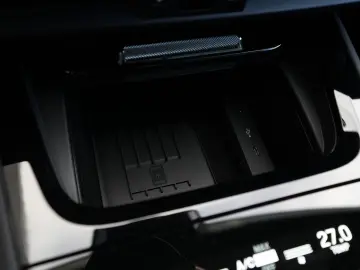 PORSCHE E-Hybrid Coupé INNODRIV-PANO-SPORTABGAS-21SYPDER