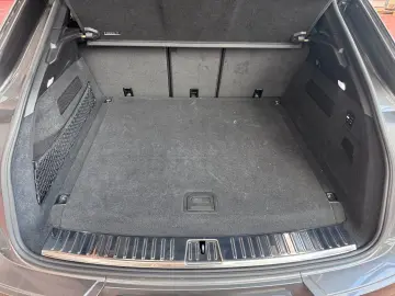 PORSCHE E-Hybrid Coupé   InnoDrive   BOSE   Matrix   21