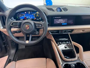 PORSCHE E-Hybrid Coupé   InnoDrive   BOSE   Matrix   21