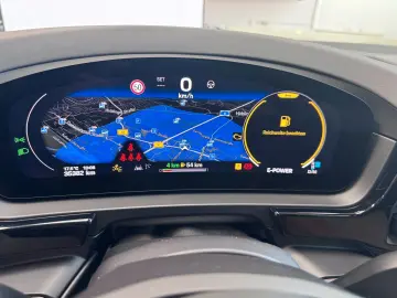 PORSCHE E-Hybrid Coupé   InnoDrive   BOSE   Matrix   21