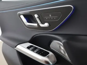 MERCEDES-BENZ E 400 e 4M AMG Premium  Airmatic Pano …