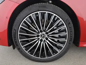 MERCEDES-BENZ E 400 e 4M AMG Premium  Airmatic Pano …