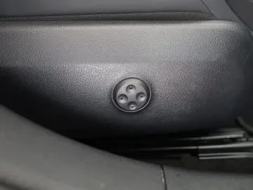 MERCEDES-BENZ E 400 e 4M AMG Premium  Airmatic Pano …