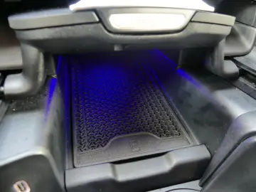 MERCEDES-BENZ E 200 Avantgarde Advanced  Distronic L…