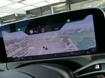 MERCEDES-BENZ E 200 Avantgarde Advanced  Distronic L…