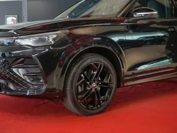 VW Tiguan 2.0 TDI 4M R-Line AHK ACC HUD LED IQDriv