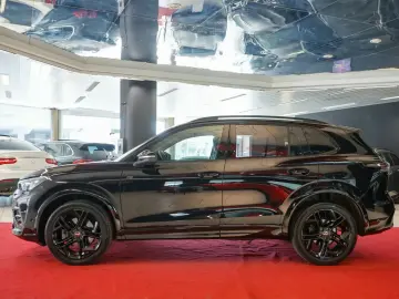 VW Tiguan 2.0 TDI 4M R-Line AHK ACC HUD LED IQDriv