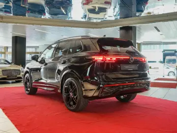 VW Tiguan 2.0 TDI 4M R-Line AHK ACC HUD LED IQDriv