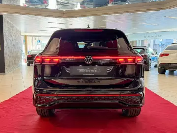 VW Tiguan 2.0 TDI 4M R-Line AHK ACC HUD LED IQDriv