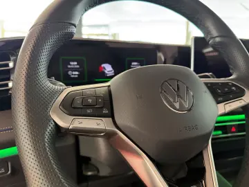 VW Tiguan 2.0 TDI 4M R-Line AHK ACC HUD LED IQDriv