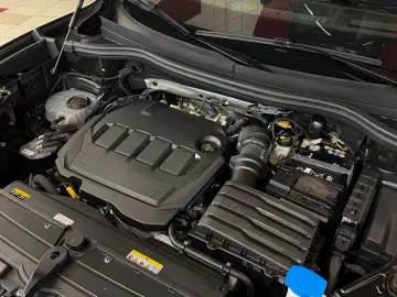 VW Tiguan 2.0 TDI 4M R-Line AHK ACC HUD LED IQDriv