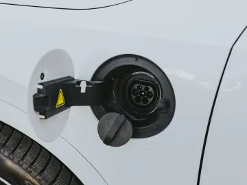 Volvo XC90 T8 PHEV 7 Locuri H&K 360 HUD Panoramic Keyless