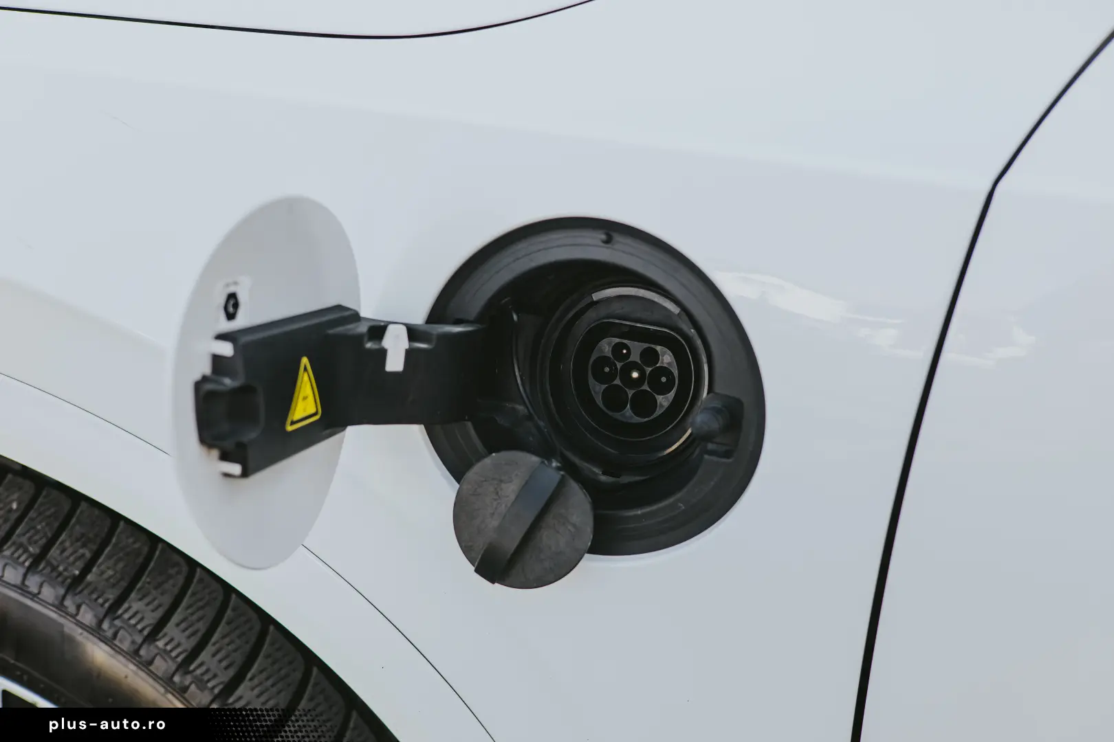 Volvo XC90 T8 PHEV 7 Locuri H&K 360 HUD Panoramic Keyless