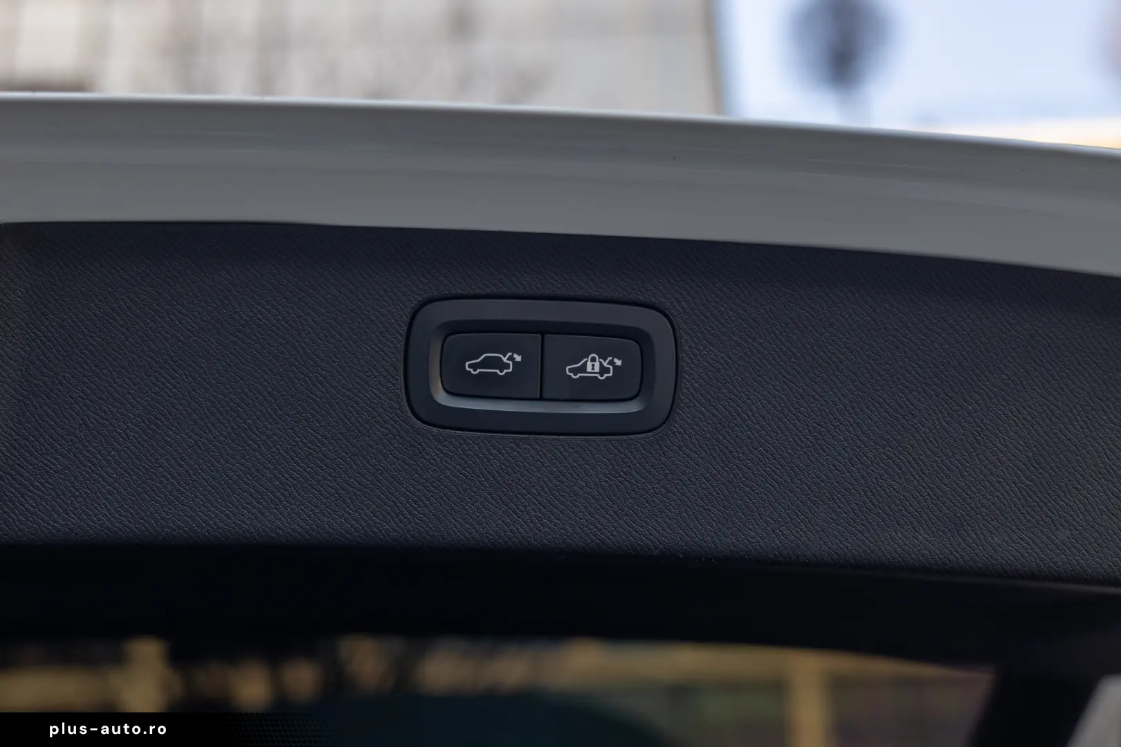 Volvo XC90 T8 PHEV 7 Locuri H&K 360 HUD Panoramic Keyless