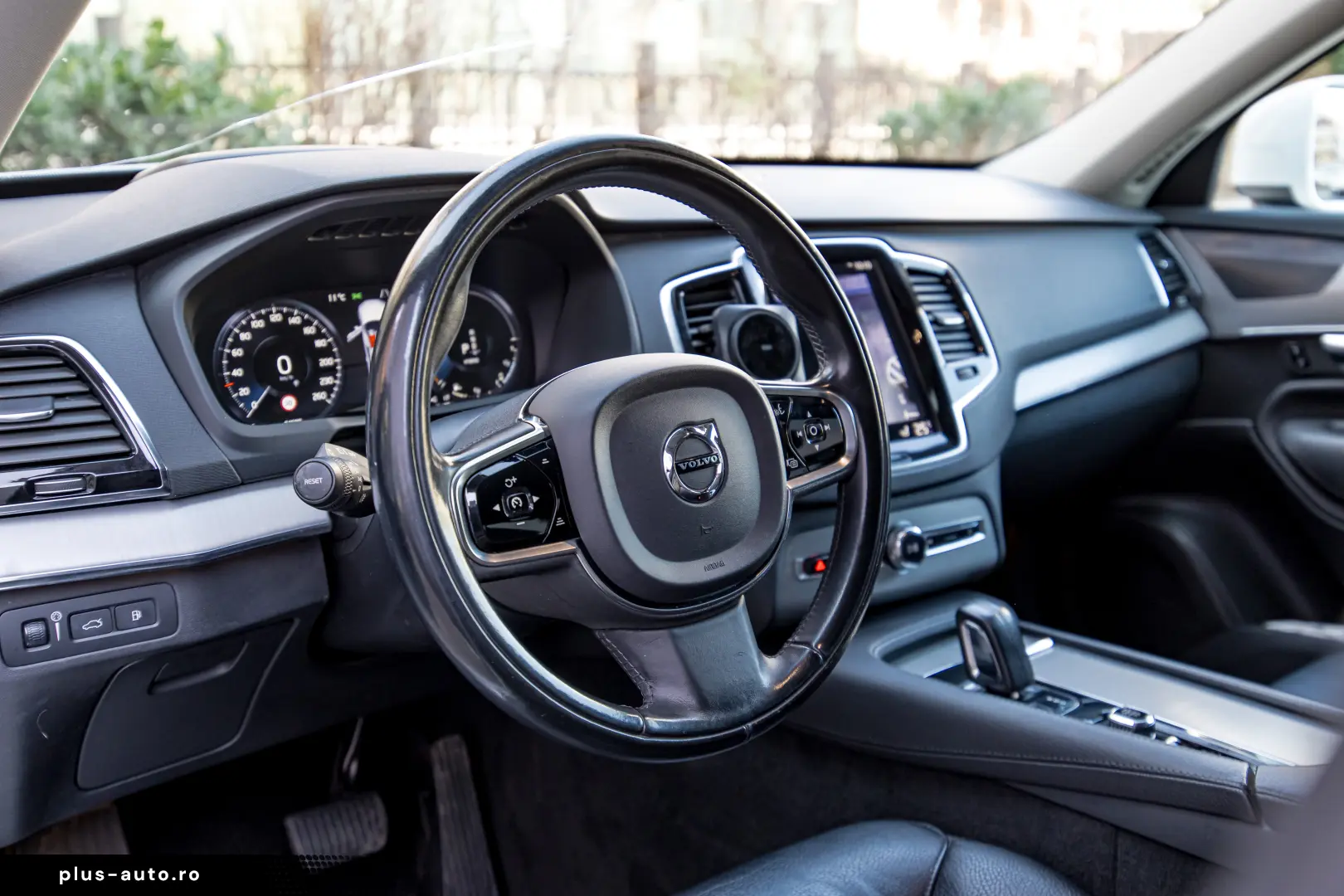 Volvo XC90 T8 PHEV 7 Locuri H&K 360 HUD Panoramic Keyless