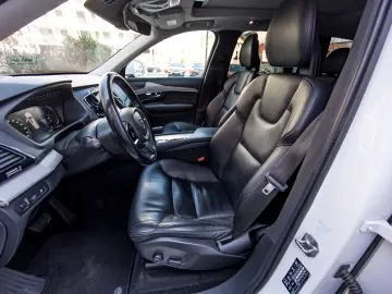 Volvo XC90 T8 PHEV 7 Locuri H&K 360 HUD Panoramic Keyless