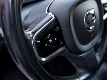 Volvo XC90 T8 PHEV 7 Locuri H&K 360 HUD Panoramic Keyless