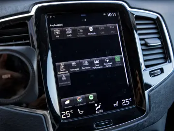 Volvo XC90 T8 PHEV 7 Locuri H&K 360 HUD Panoramic Keyless