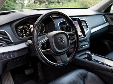 Volvo XC90 T8 PHEV 7 Locuri H&K 360 HUD Panoramic Keyless