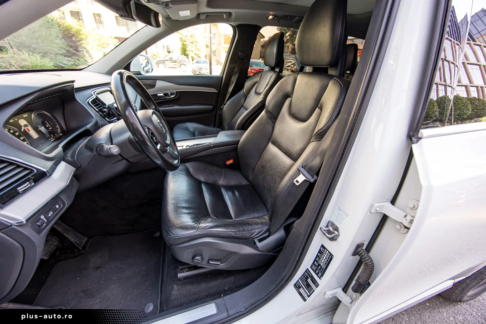 Volvo XC90 T8 PHEV 7 Locuri H&K 360 HUD Panoramic Keyless