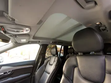 Volvo XC90 T8 PHEV 7 Locuri H&K 360 HUD Panoramic Keyless