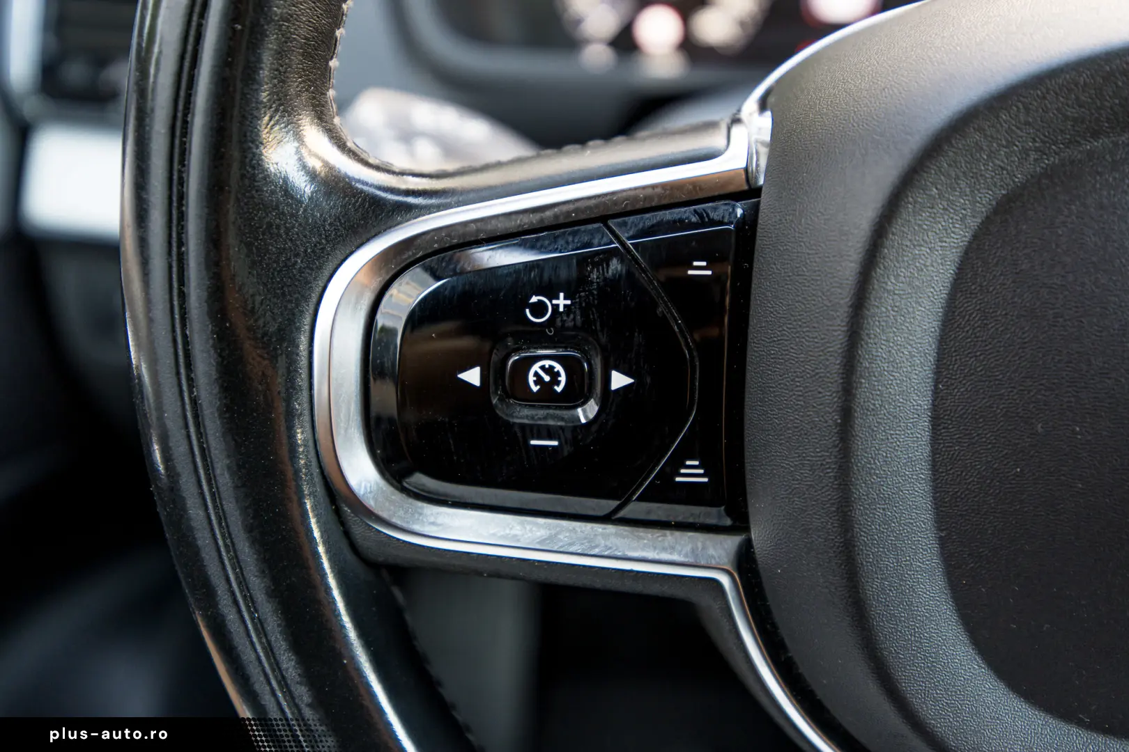 Volvo XC90 T8 PHEV 7 Locuri H&K 360 HUD Panoramic Keyless