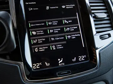 Volvo XC90 T8 PHEV 7 Locuri H&K 360 HUD Panoramic Keyless