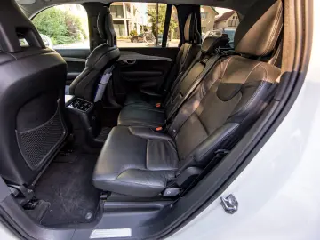 Volvo XC90 T8 PHEV 7 Locuri H&K 360 HUD Panoramic Keyless