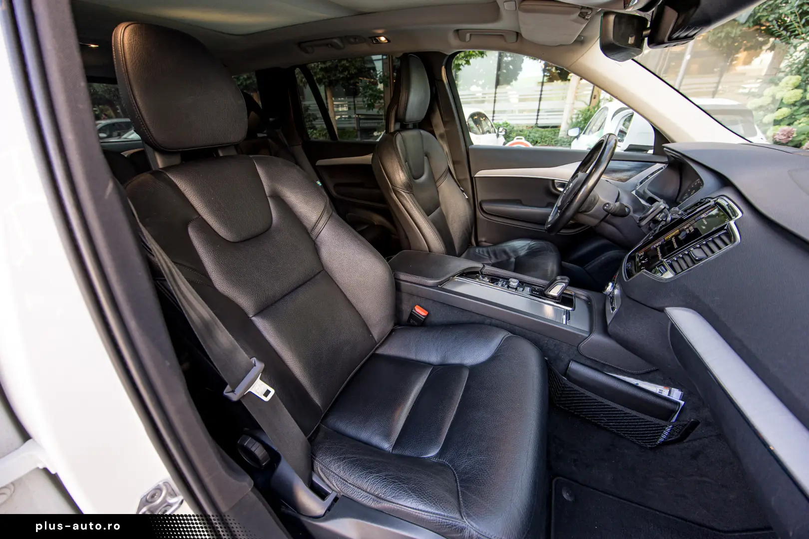 Volvo XC90 T8 PHEV 7 Locuri H&K 360 HUD Panoramic Keyless