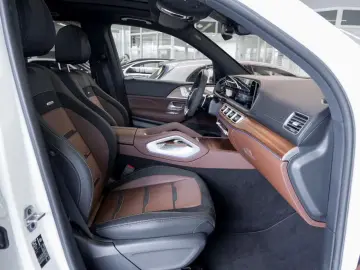 Mercedes-Benz GLE 53 AMG 4M  Night Panorama