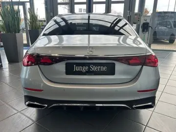 MERCEDES-BENZ E 450 4M AMG Pano Digital Light Distro&hellip;