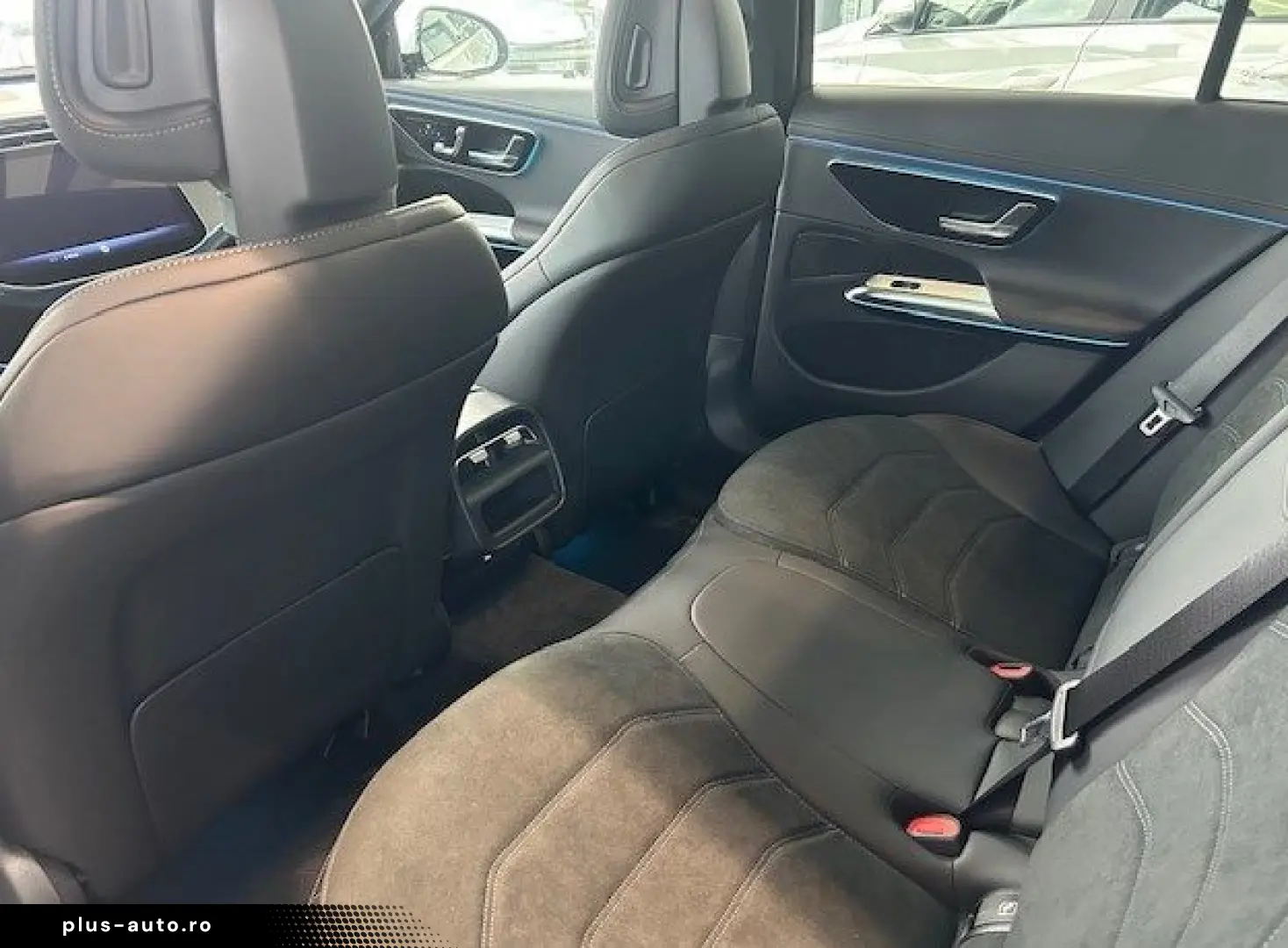 MERCEDES-BENZ E 450 4M AMG Pano Digital Light Distro&hellip;