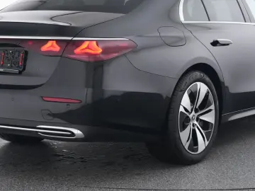 MERCEDES-BENZ E 450 d 4M Limousine BURM4D MBUX DISTR 360