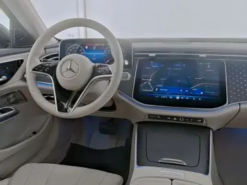 MERCEDES-BENZ E 450 d 4M Limousine BURM4D MBUX DISTR 360