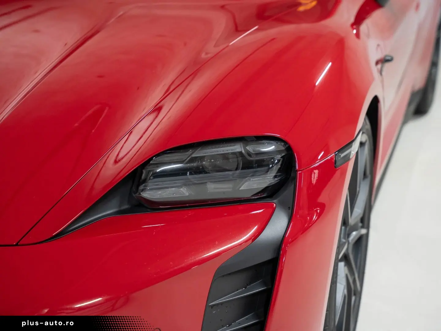 PORSCHE Taycan GTS Sport Turismo InnoDrive Sport Chrono