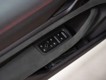 PORSCHE Taycan GTS Sport Turismo InnoDrive Sport Chrono