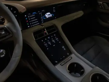 PORSCHE Taycan GTS Sport Turismo InnoDrive Sport Chrono