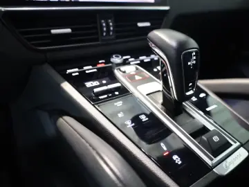 Porsche Cayenne E-Hybrid PASM KAMERA