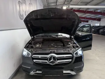 MERCEDES-BENZ GLE 300 d 4M