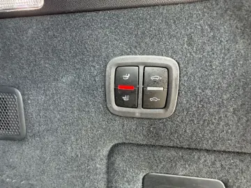 Porsche Cayenne E-Hybrid Platinum Edition AHK